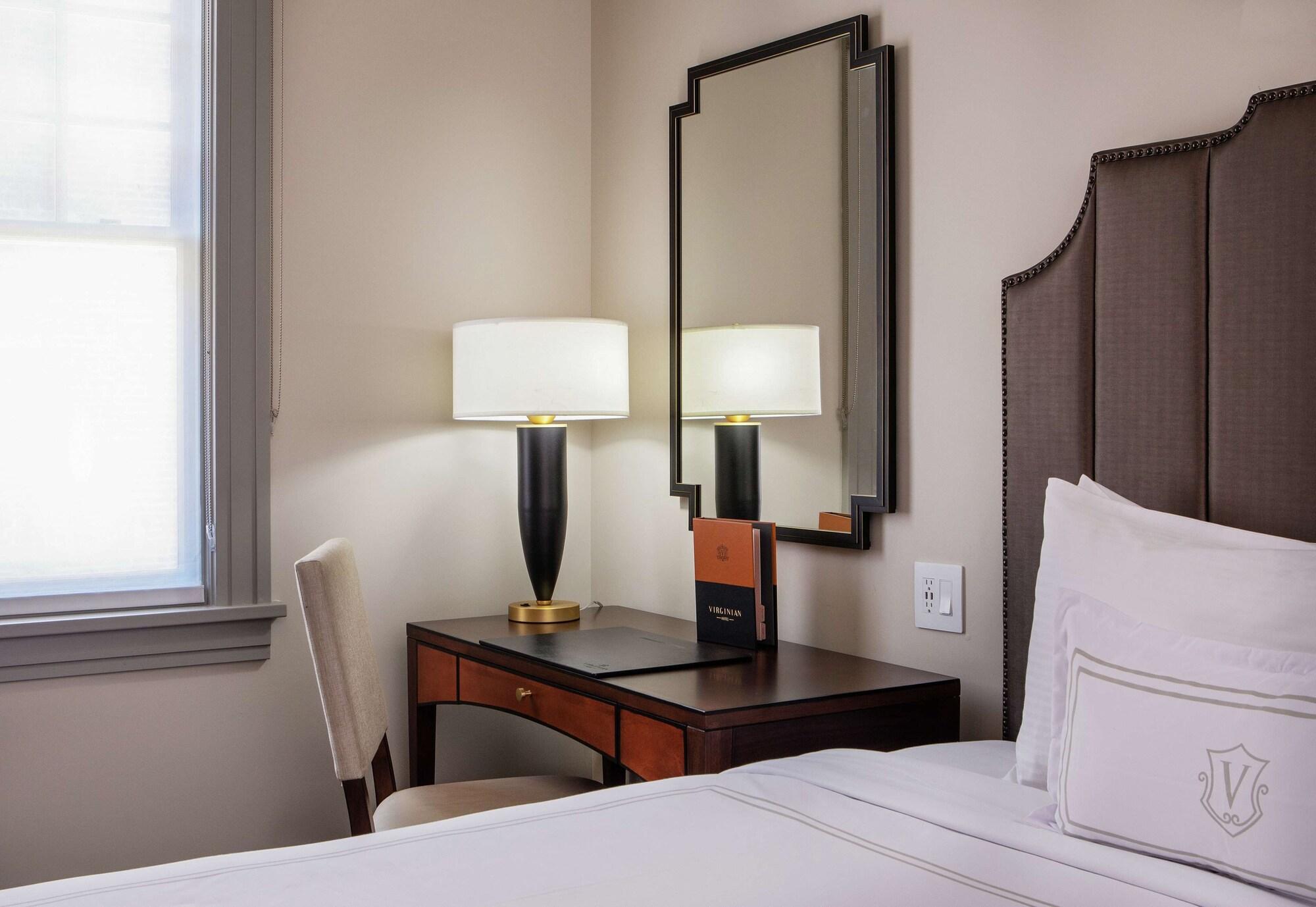 The Virginian Lynchburg, Curio Collection By Hilton Hotell Eksteriør bilde